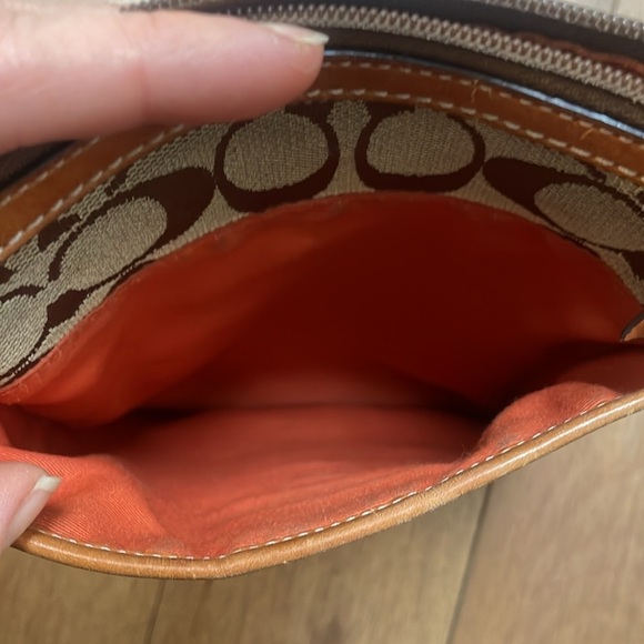 Coach crossbody sling bag purse clutch adjustable strap brown tan leather canvas - Picture 8 of 10